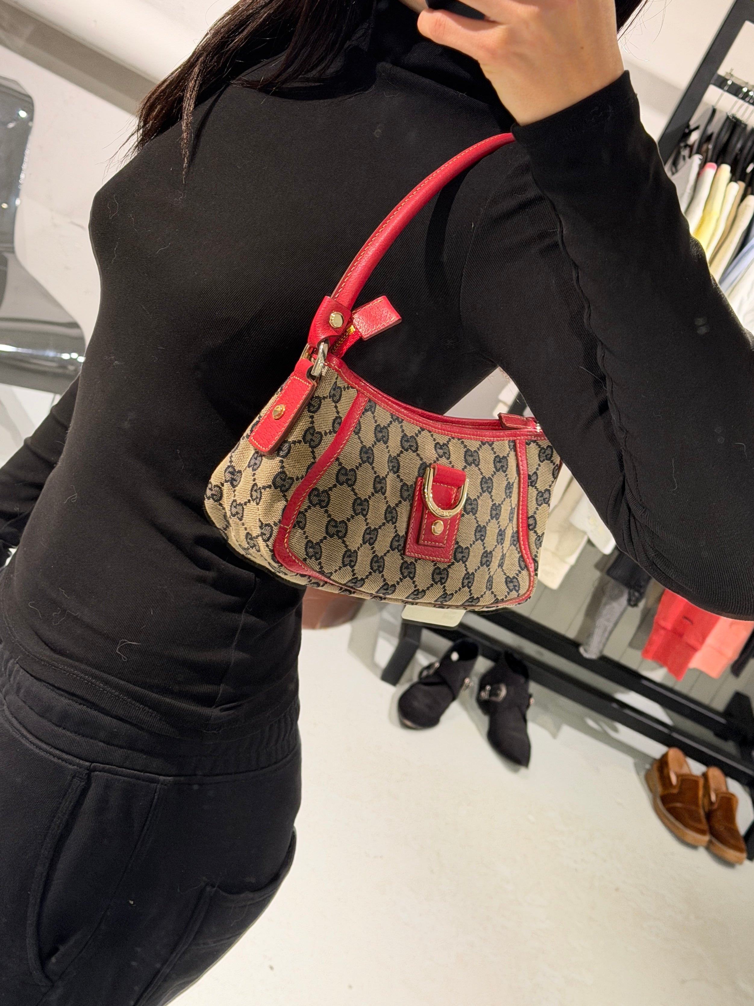Gucci Abbey D-Ring Pochette