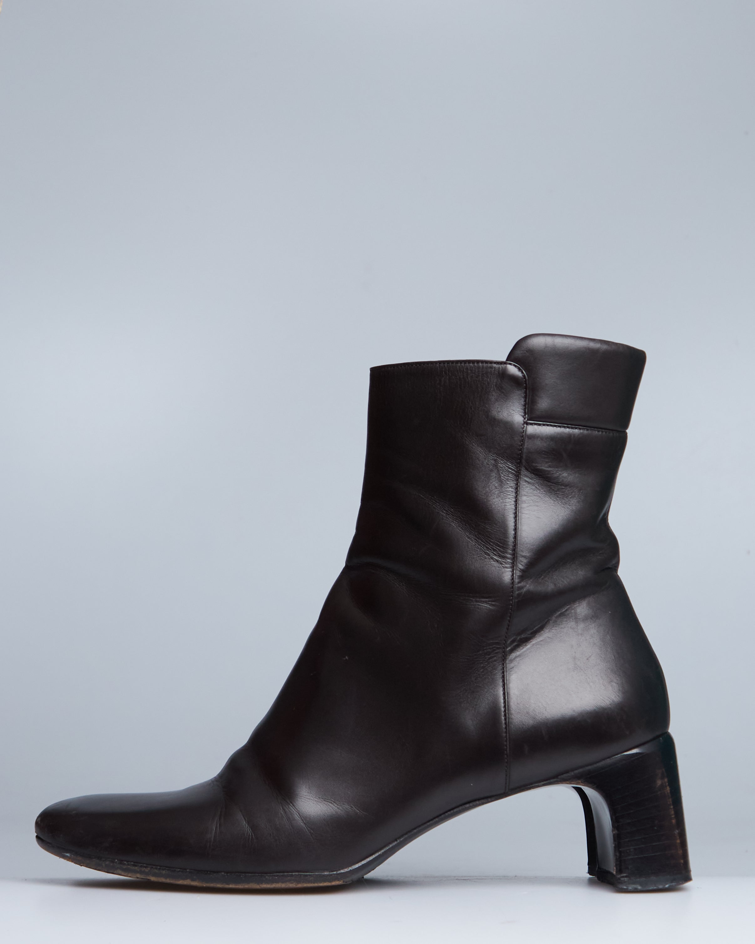 Gucci by Tom Ford leather ankle boots