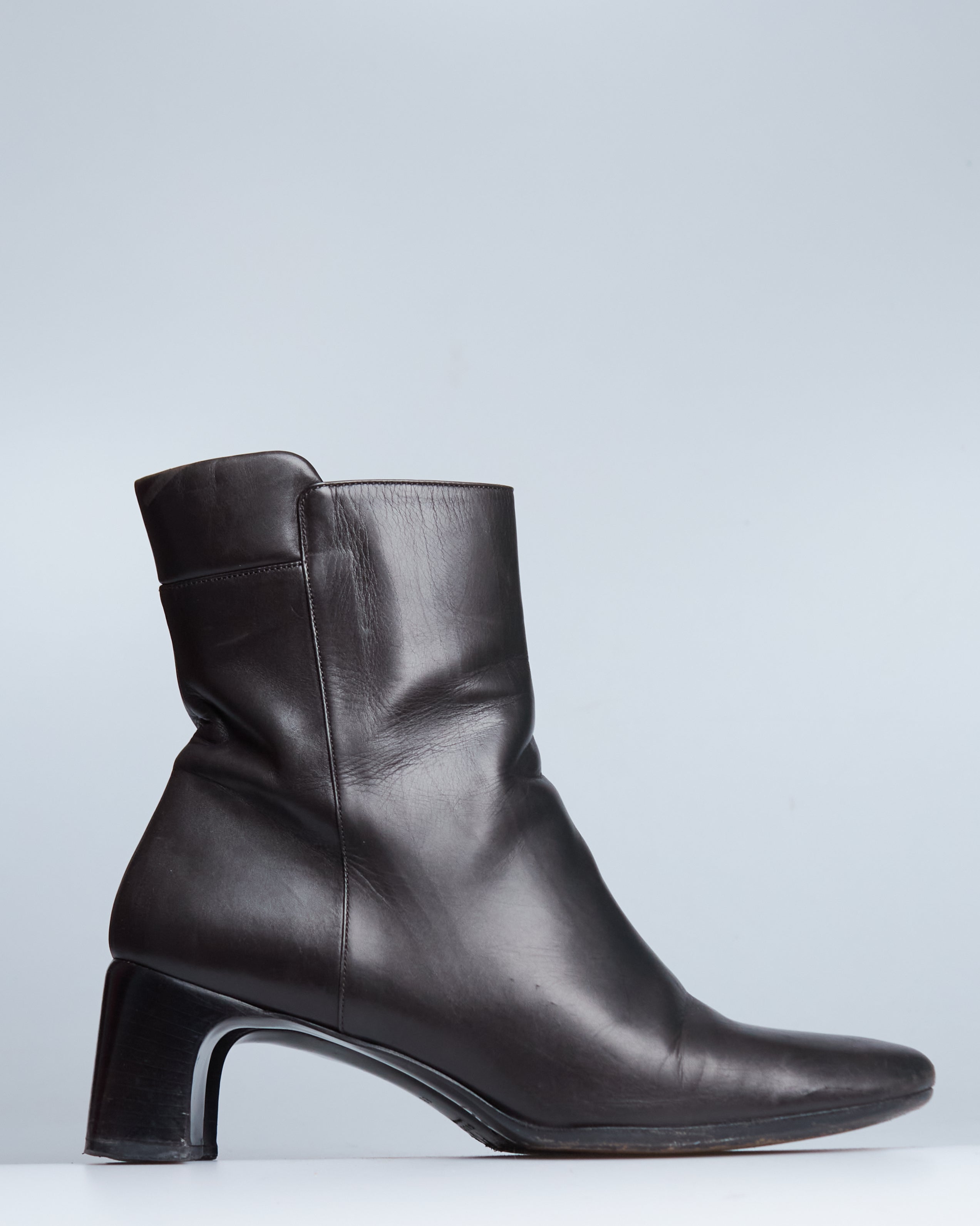 Gucci by Tom Ford leather ankle boots