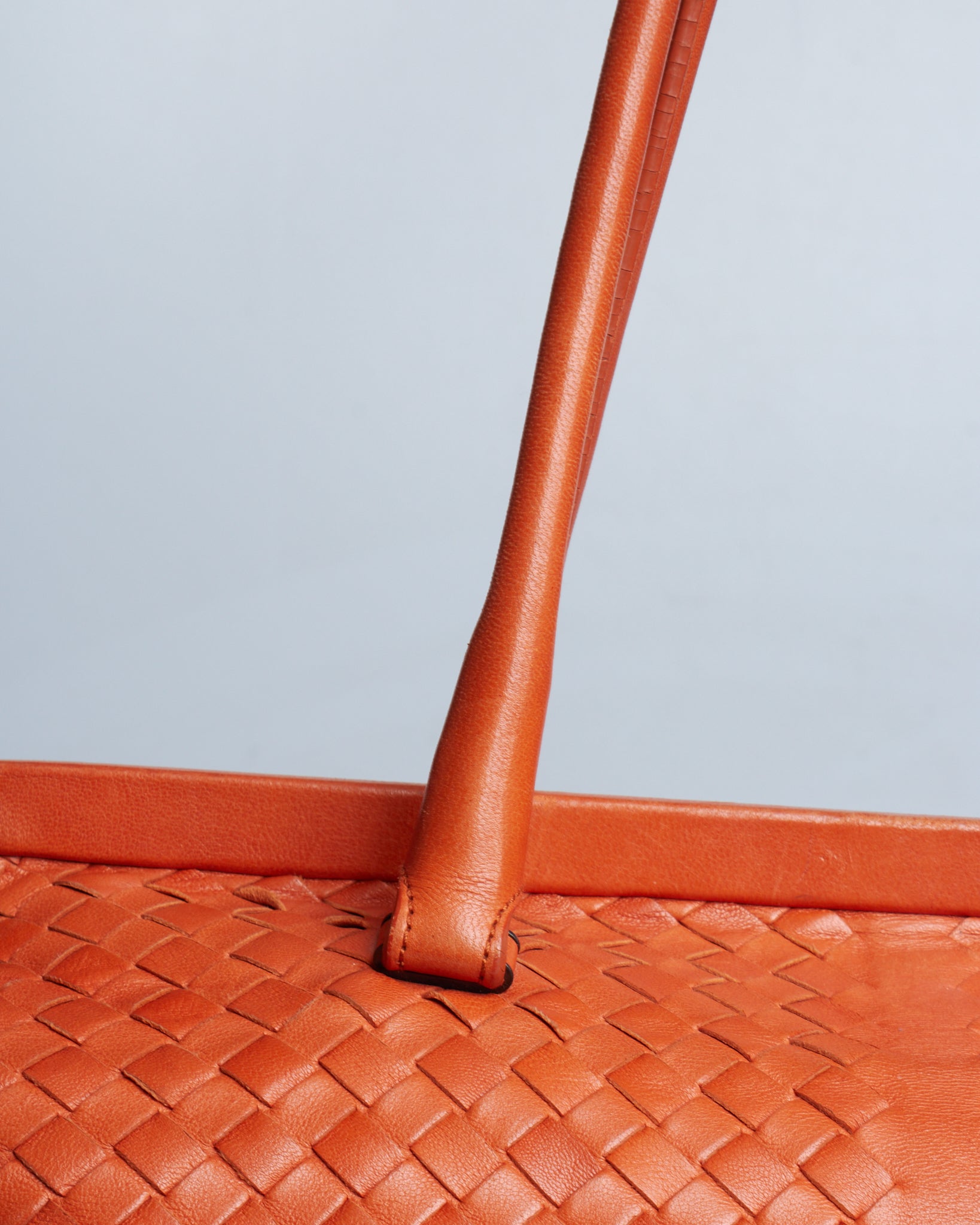 Bottega Veneta Intrecciato Kiss Lock East West Shoulderbag