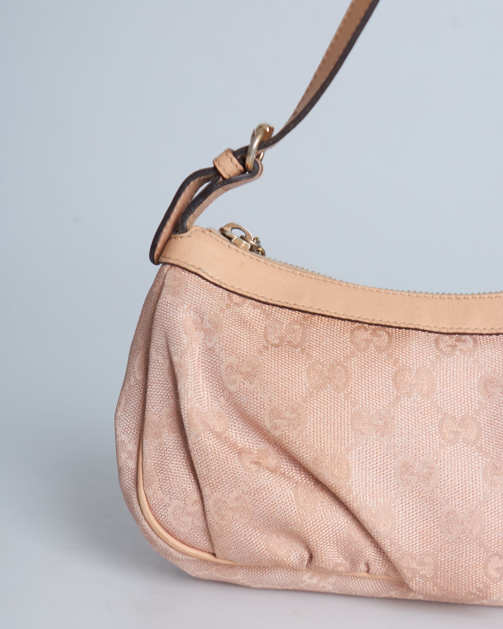 Gucci Interlocking Heart Pochette