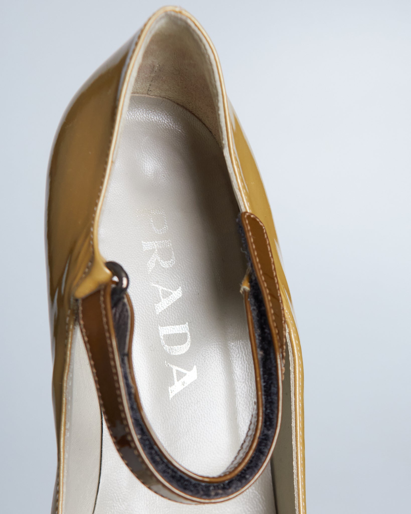 Prada F/W 1998 patent leather Mary Jane heels