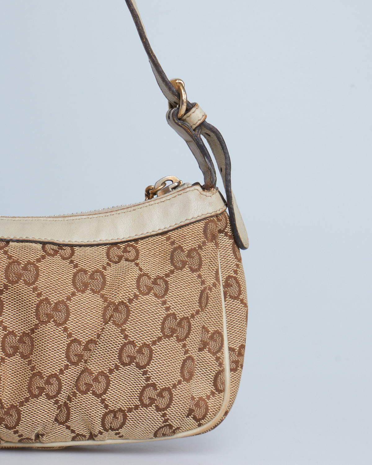 Gucci Interlocking Heart Pochette