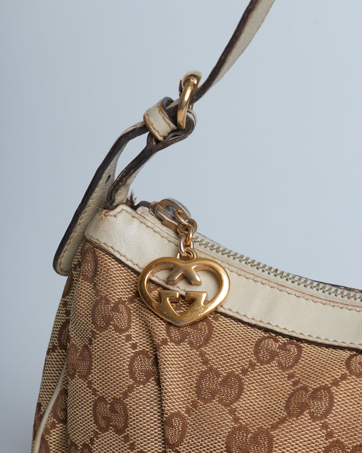 Gucci Interlocking Heart Pochette