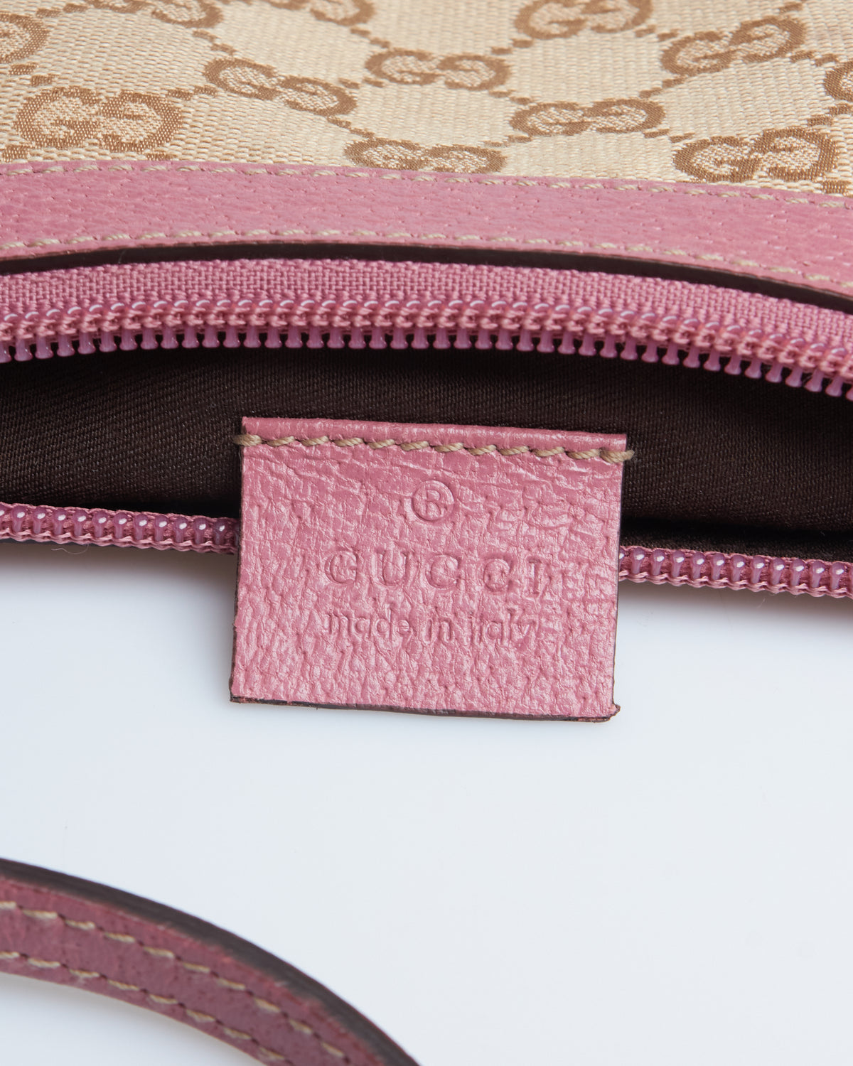 Gucci Abbey D-Ring Pochette