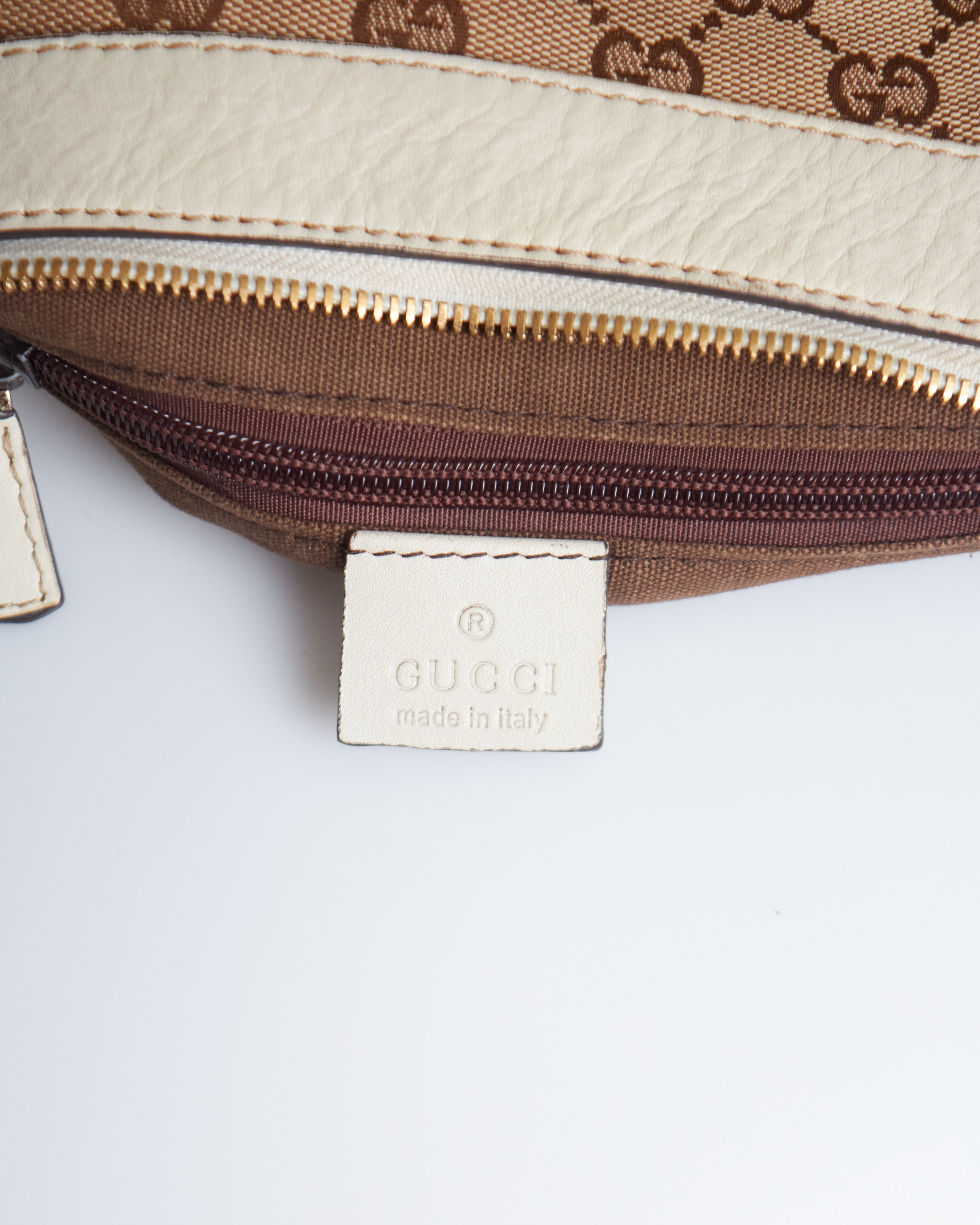 Gucci Interlocking Heart Pochette