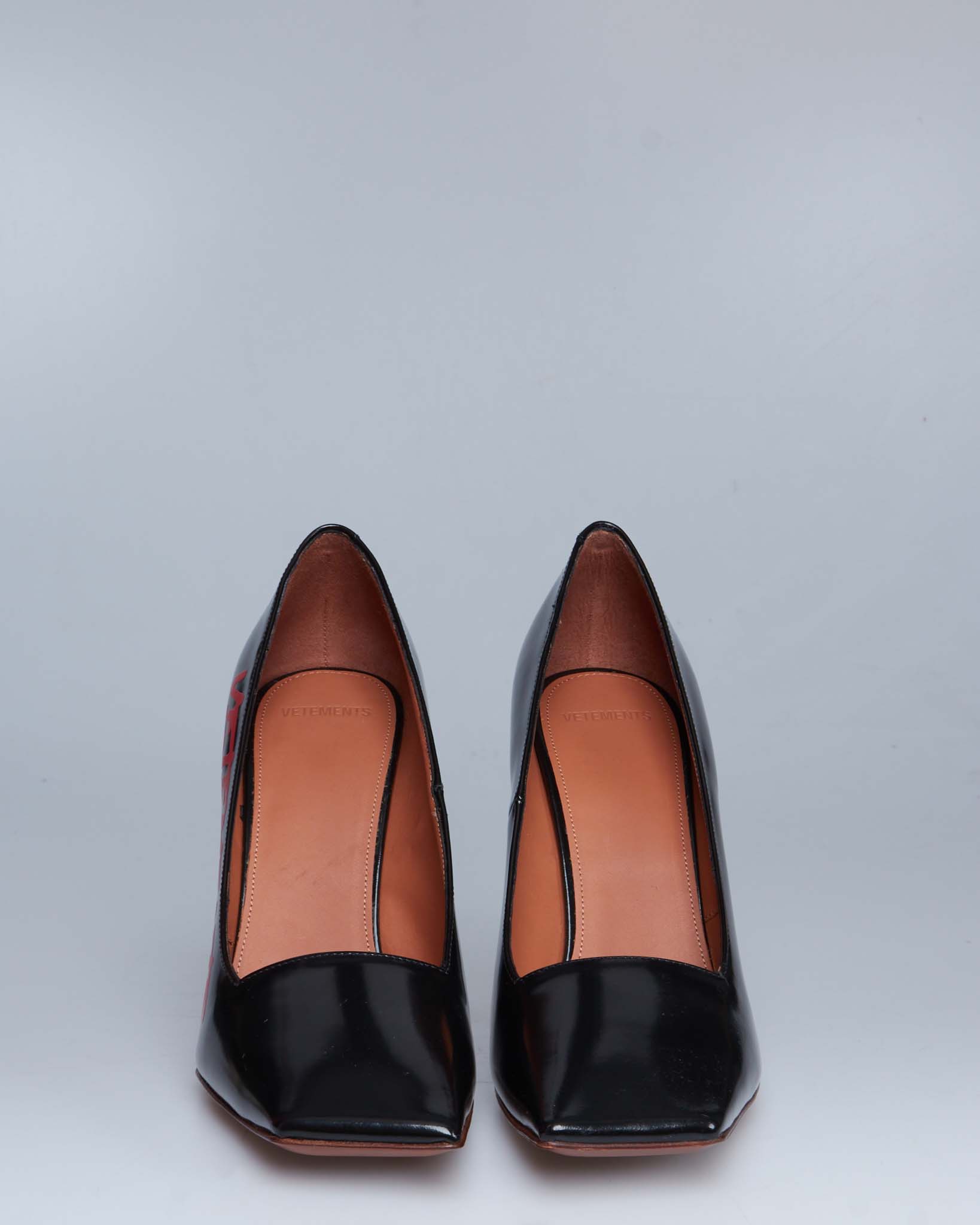 Vetements leather pumps