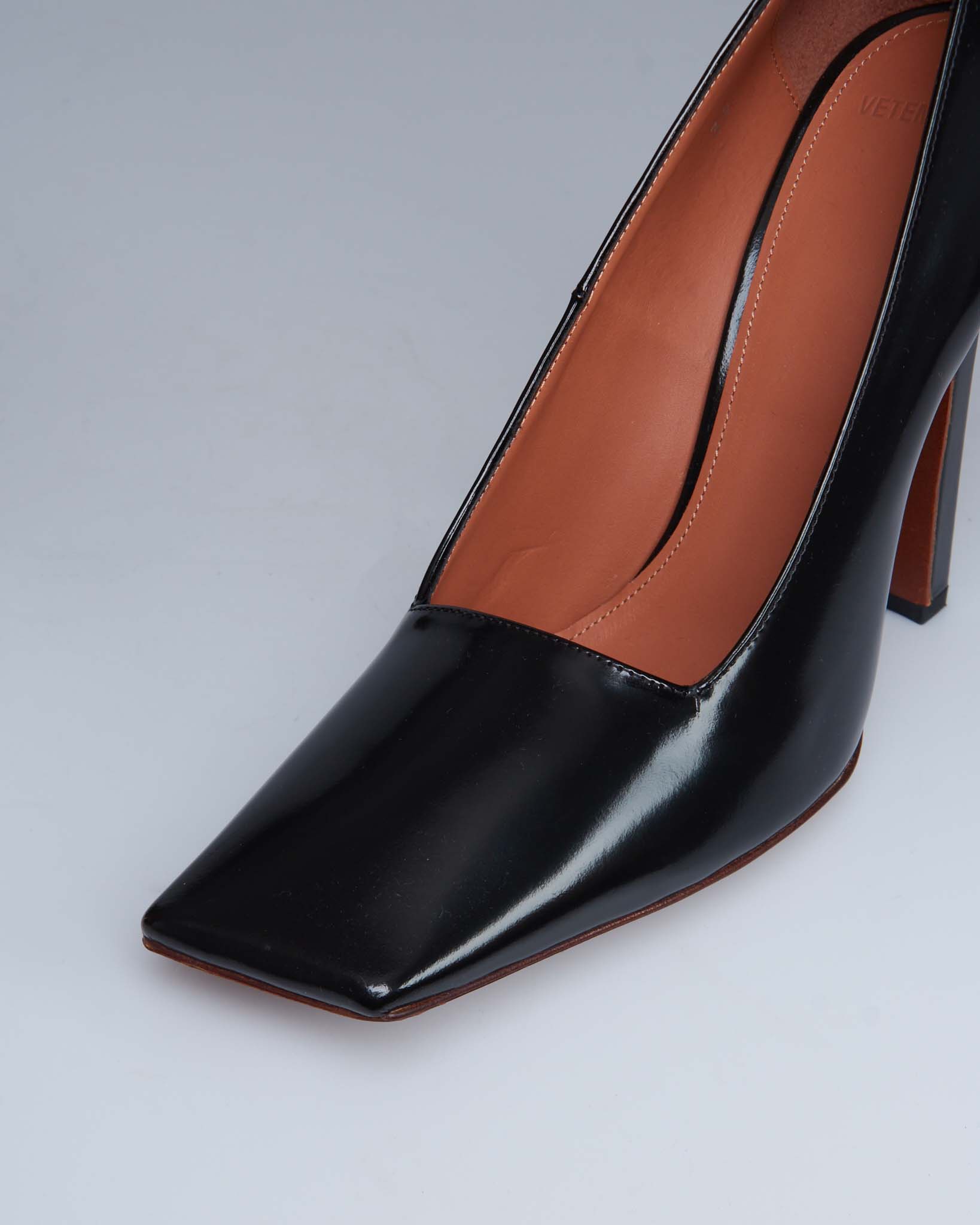 Vetements leather pumps