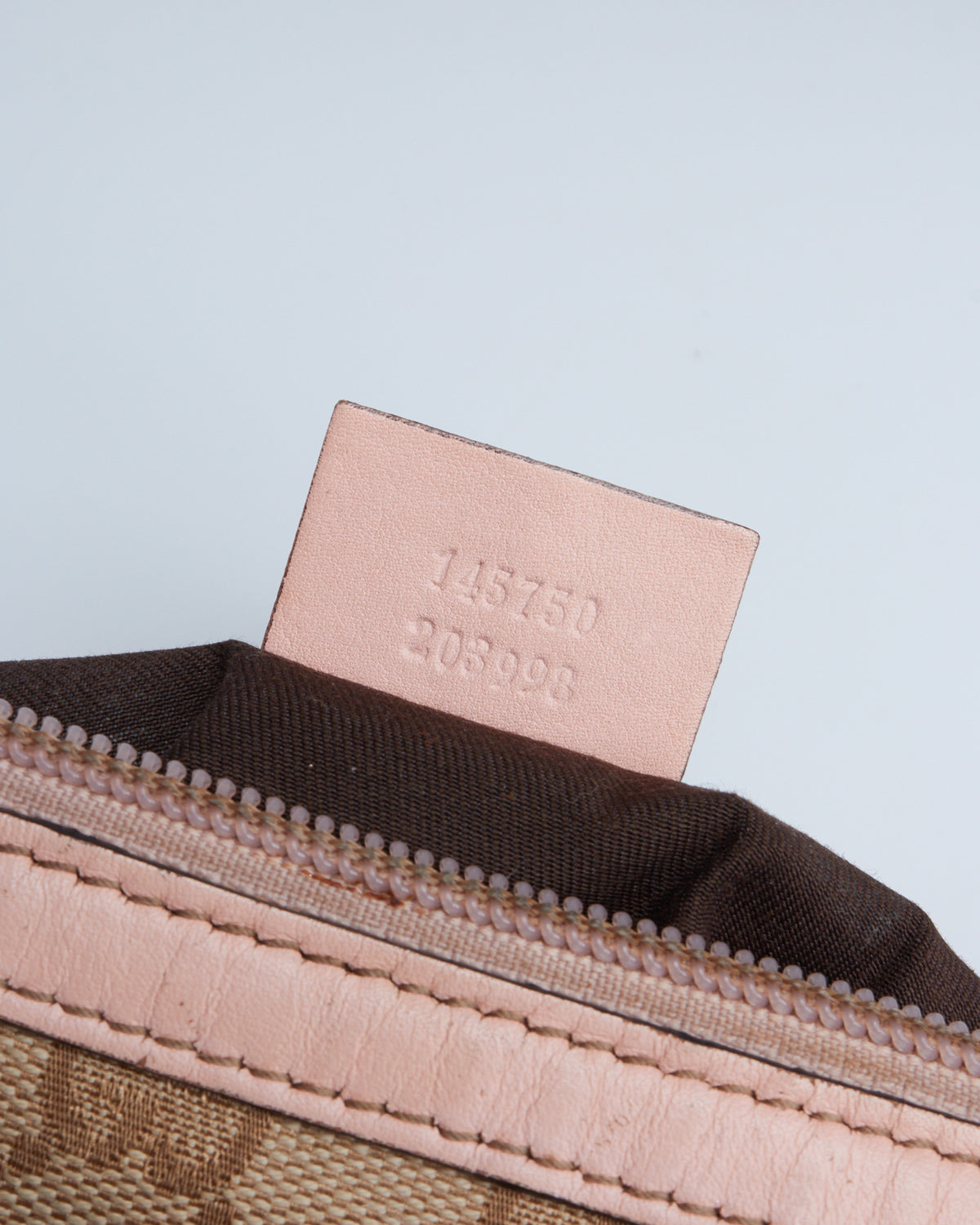 Gucci Abbey D-Ring Pochette
